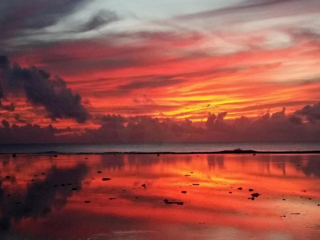 Hotel Sunset Palms Rarotonga Esterno foto